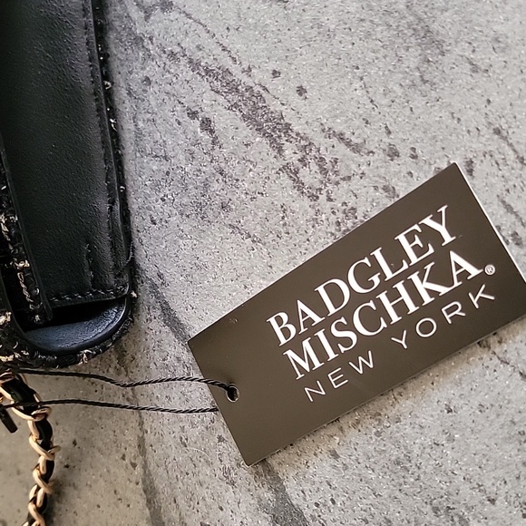 BADGLEY MISCHKA NY Tweed Shoulder Bag w/Gold Tone Chain Strap Black NWT - Picture 9 of 13